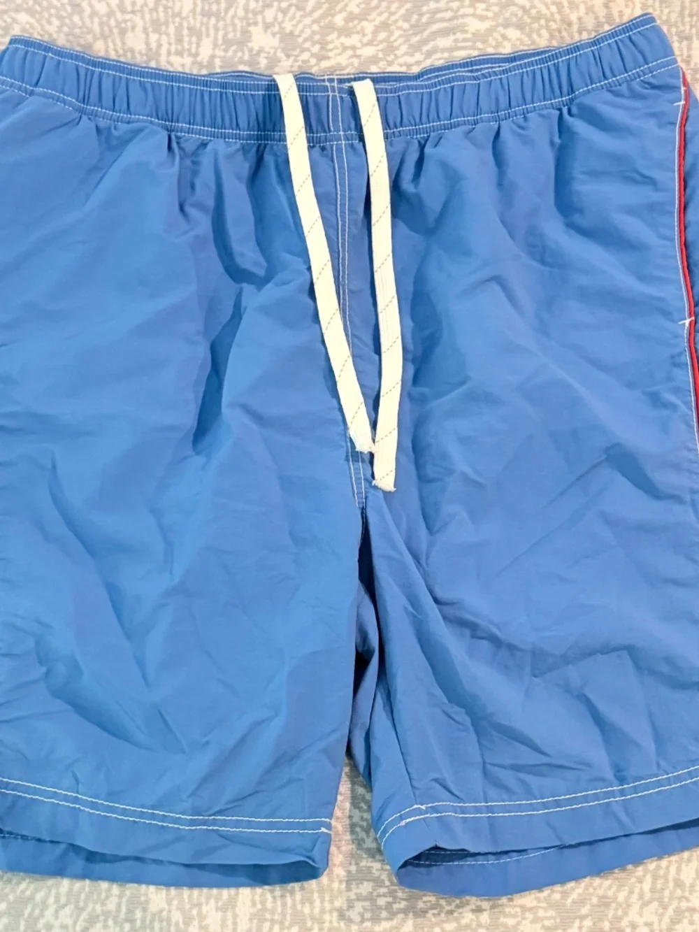 Tommy Bahama Men's Swim Trunks Blue with Red Trim - Large